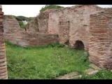 07775 ostia - regio iv - insula ii - terme del faro (iv,ii,1) - 1. laden li vom vestibulum - bli ri suedwesten - 01-2024.jpg